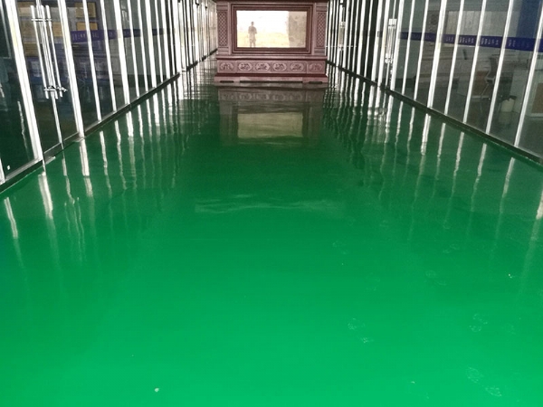 密封固化劑地坪和環(huán)氧地坪有什么不同？