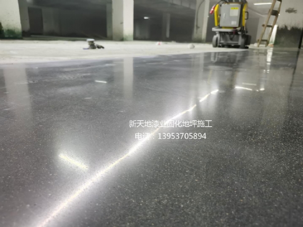 車庫地坪漆施工方案和價(jià)格？